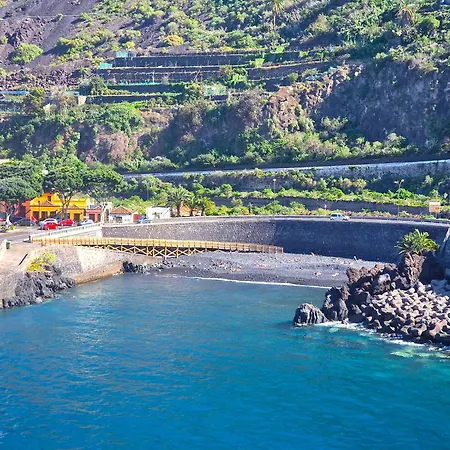 Cozy Izan Drago In Icod De Vinos *